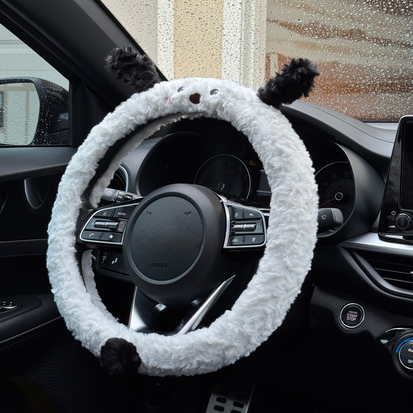 Fluffy Drive — Soft Steering Wheel Cover